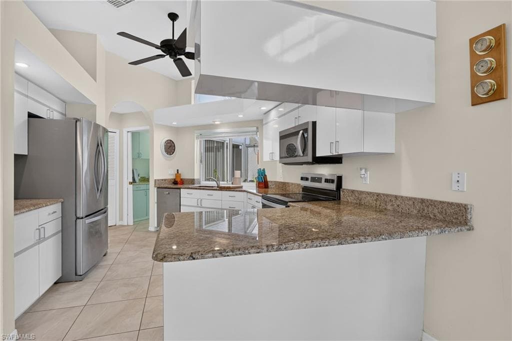 11931 King James CT-14