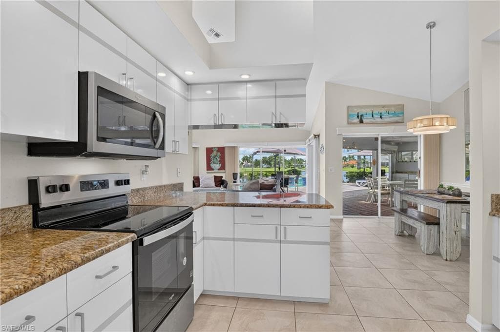 11931 King James CT-18