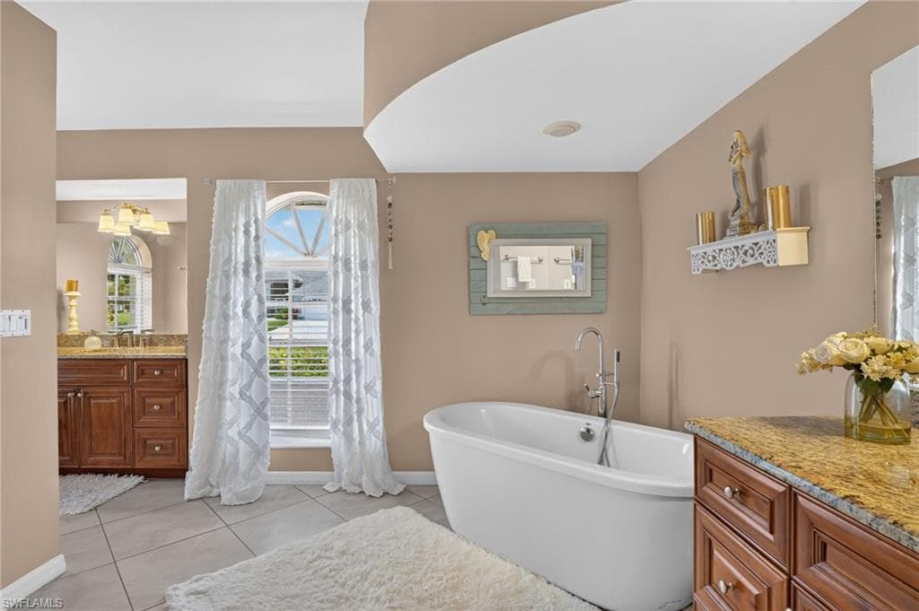 11931 King James CT-25