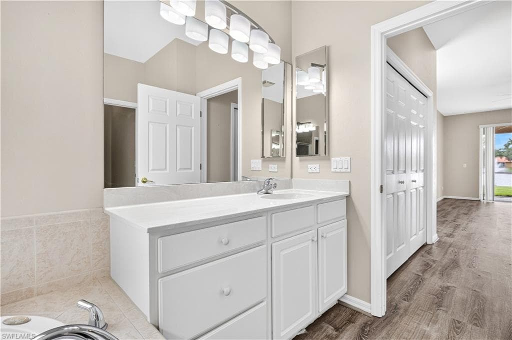 7586 Sika Deer WAY-36