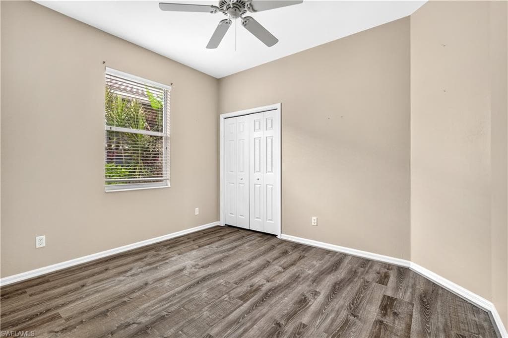 7586 Sika Deer WAY-32