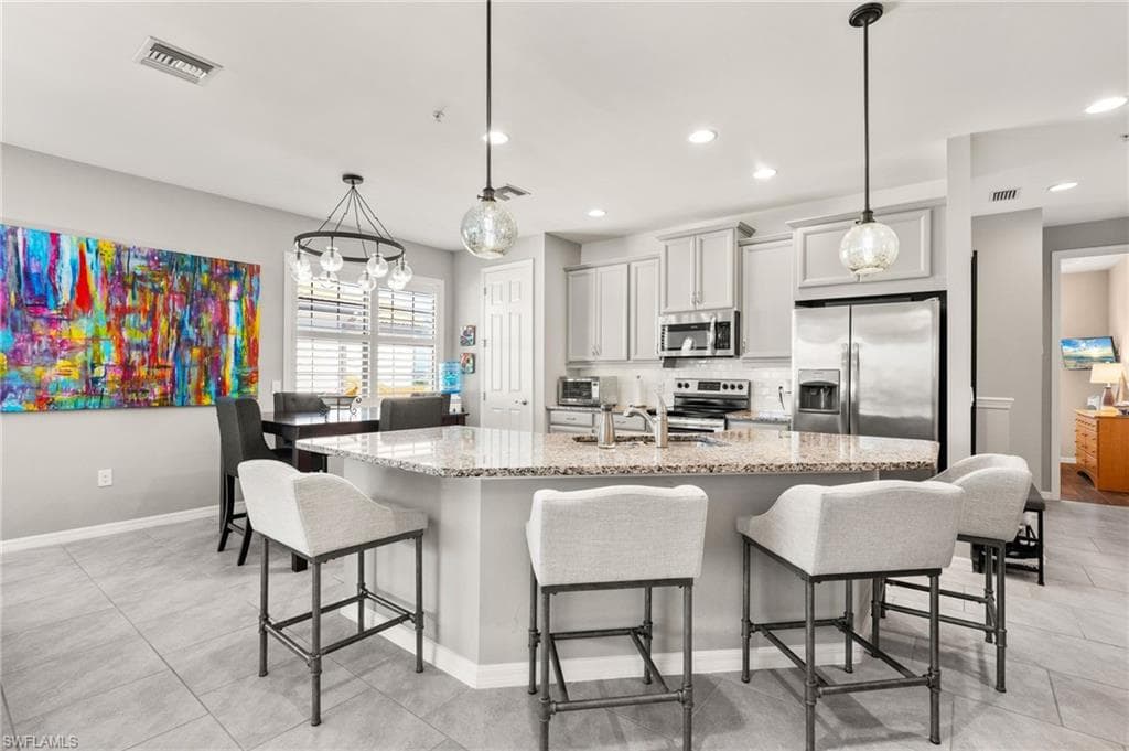 26213 Palace LN 202-18
