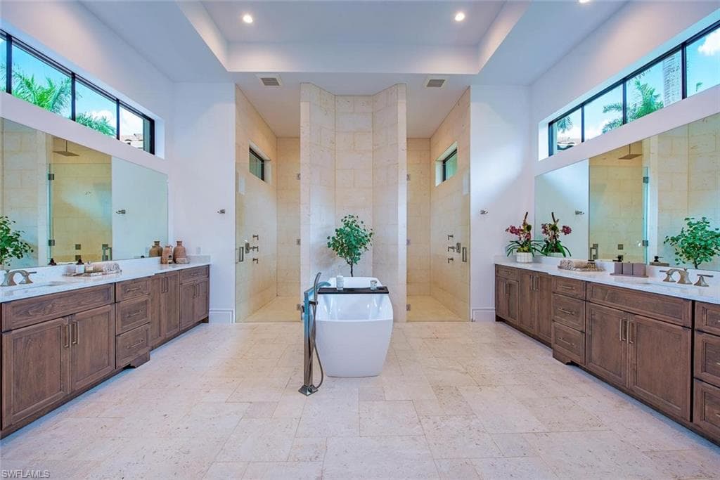 2581 ESCADA DR-22