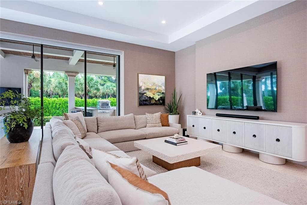 2581 ESCADA DR-9