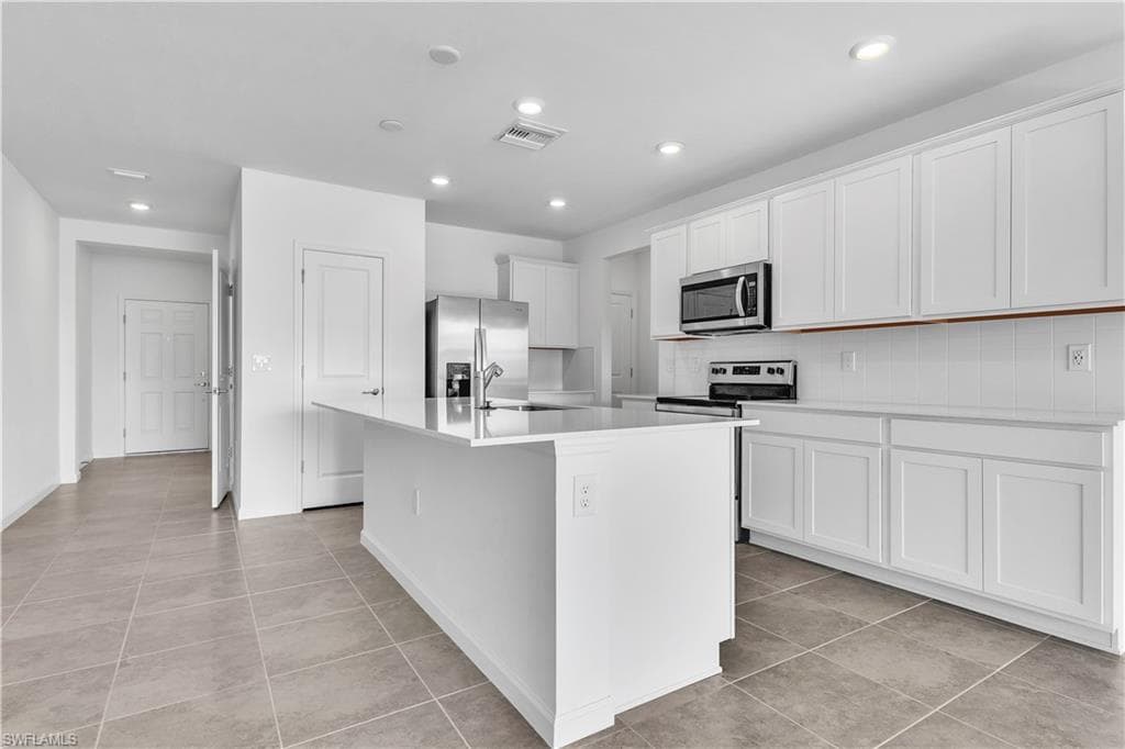 1424 Weeping Willow CT-17