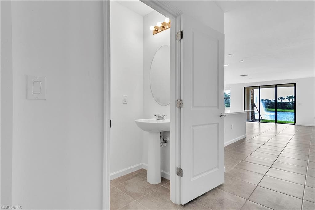 1424 Weeping Willow CT-3