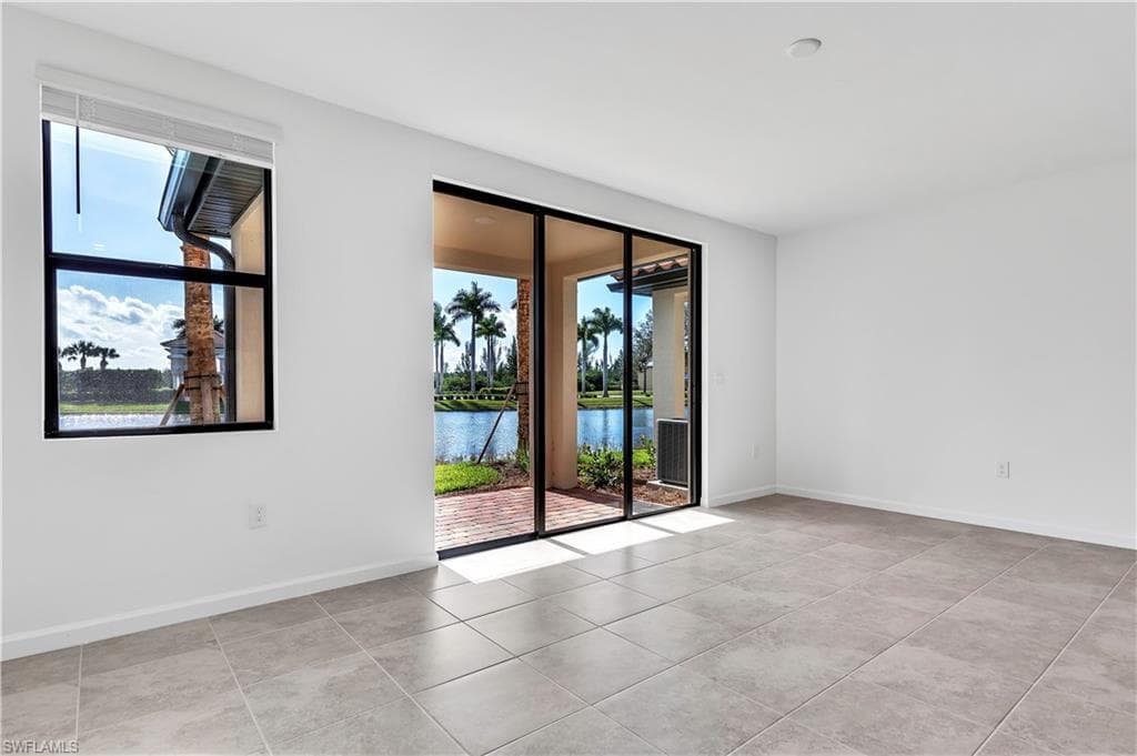 1424 Weeping Willow CT-8