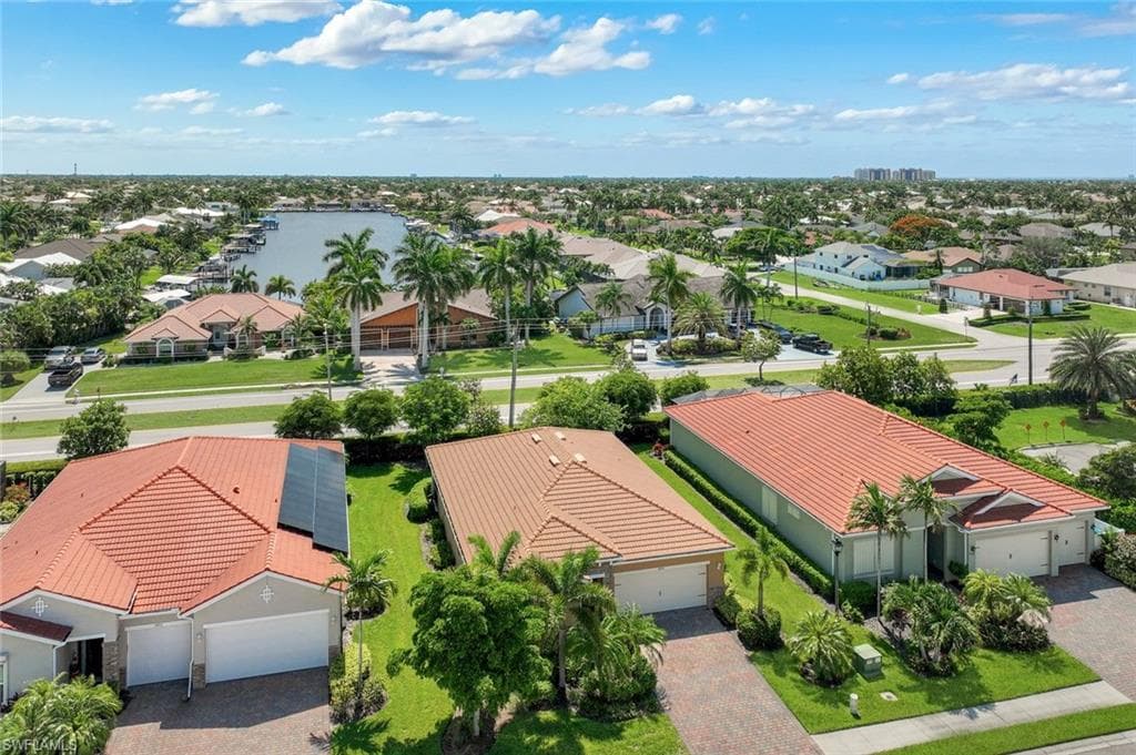 2899 Sunset Pointe CIR-32