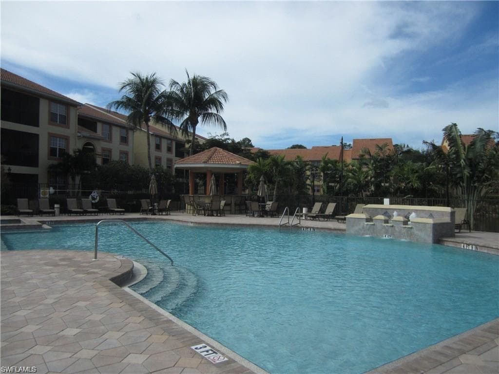 7935 Preserve CIR 413-15