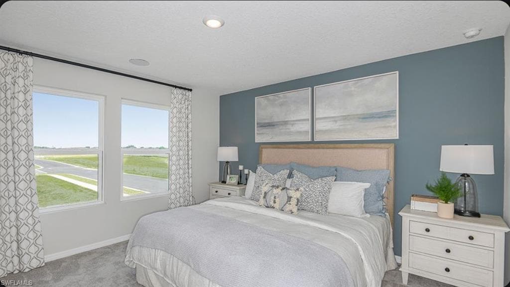 6786 Equinox LN-4