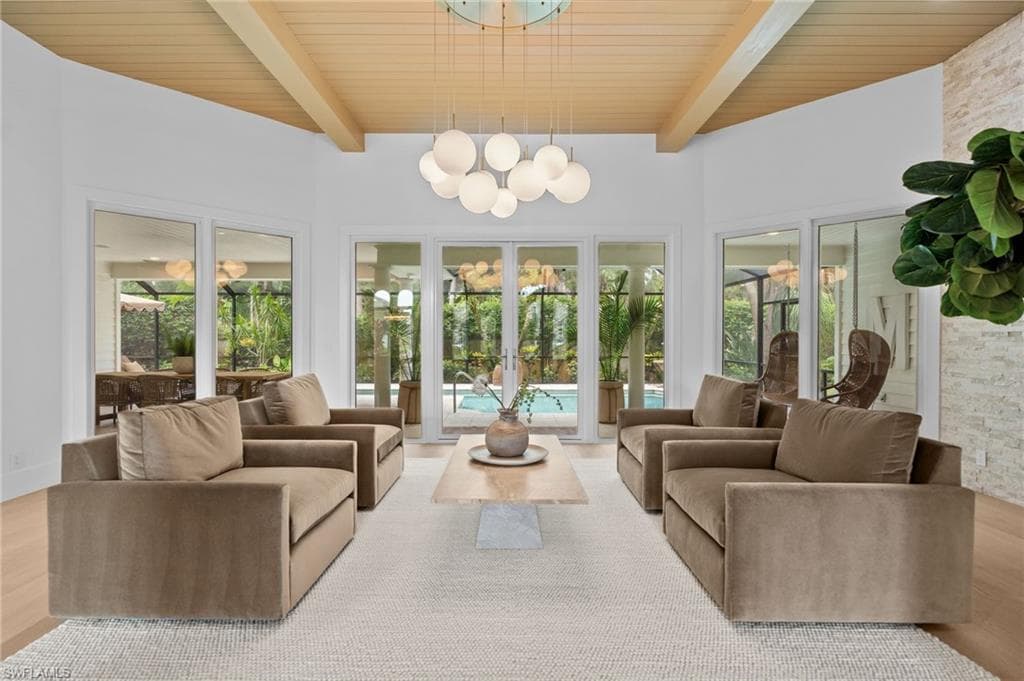 189 Edgemere WAY S-12