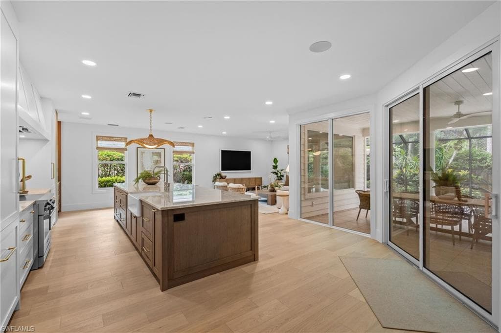 189 Edgemere WAY S-9