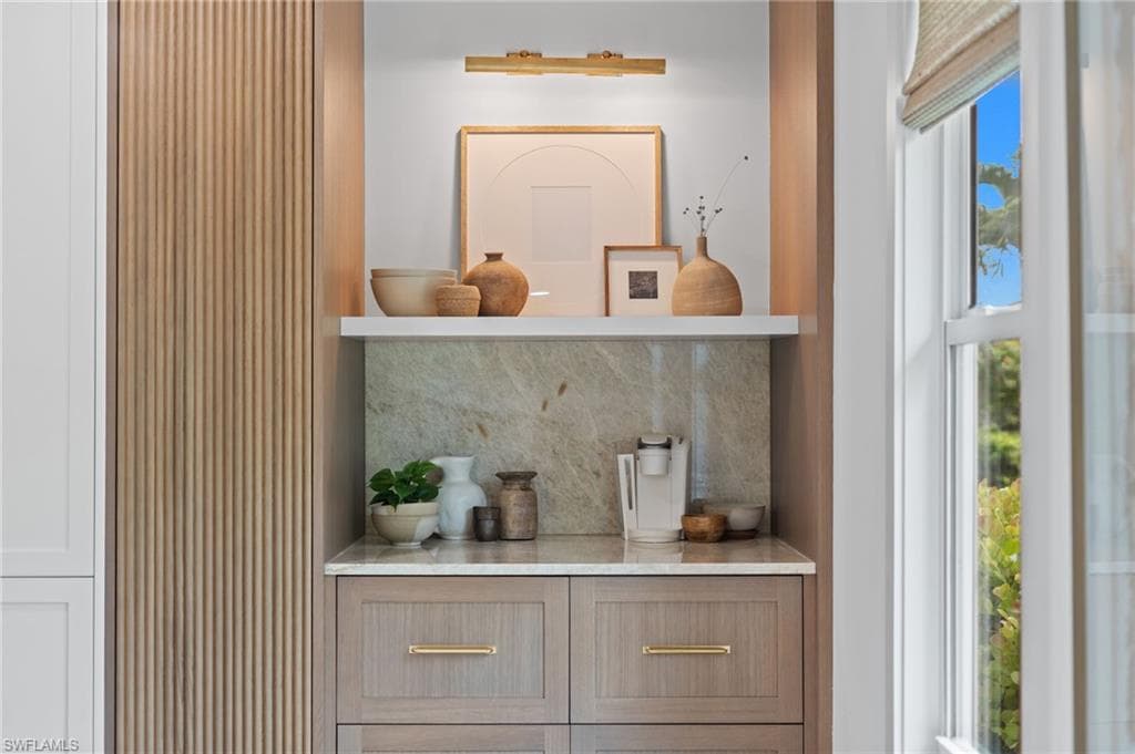189 Edgemere WAY S-10