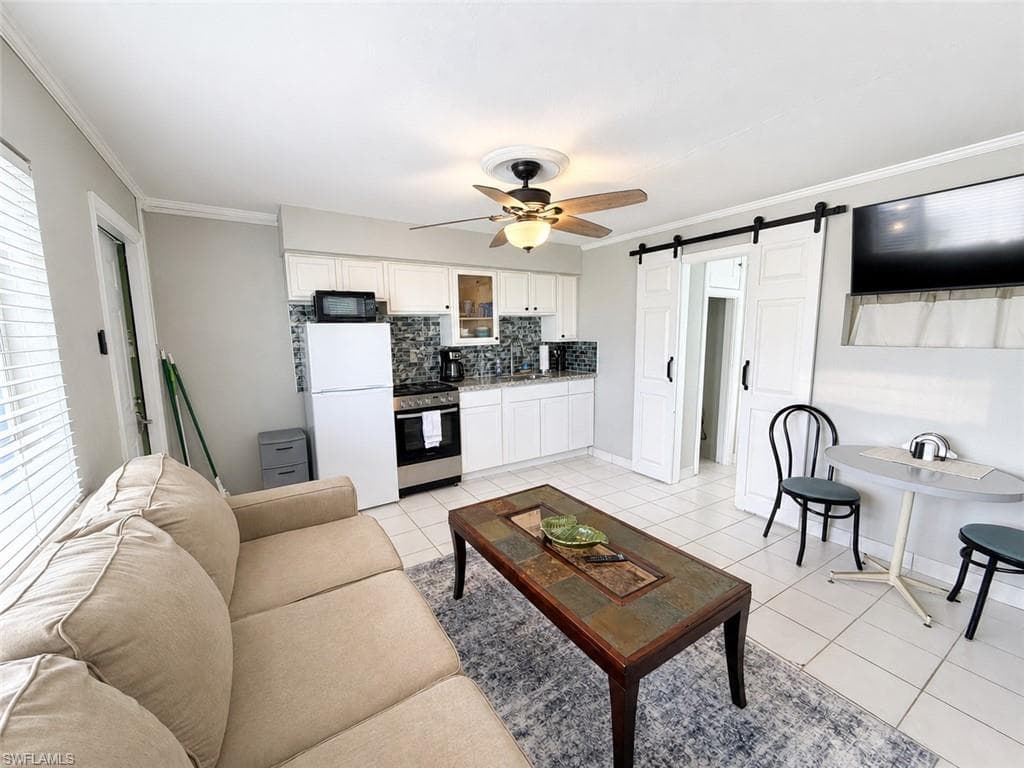 2623 2nd ST-3