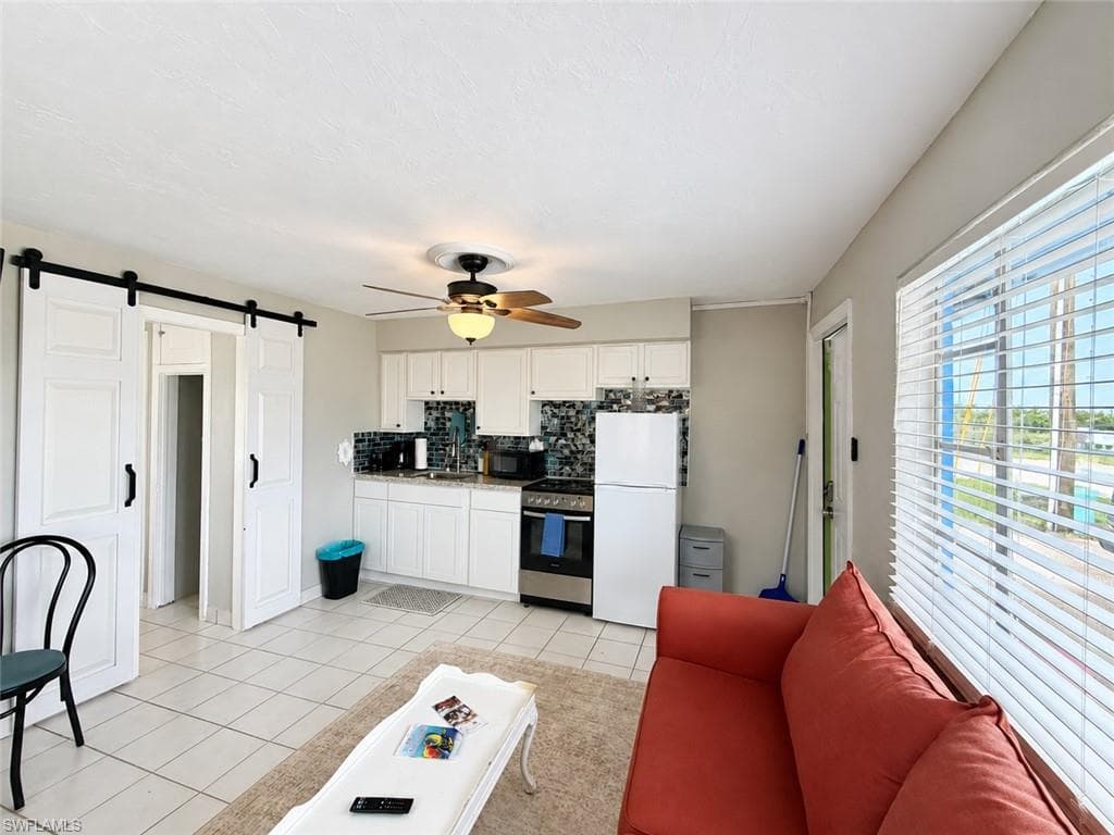 2623 2nd ST-11