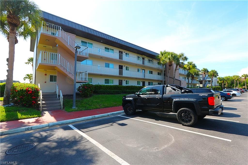 1004 Manatee RD H202-17