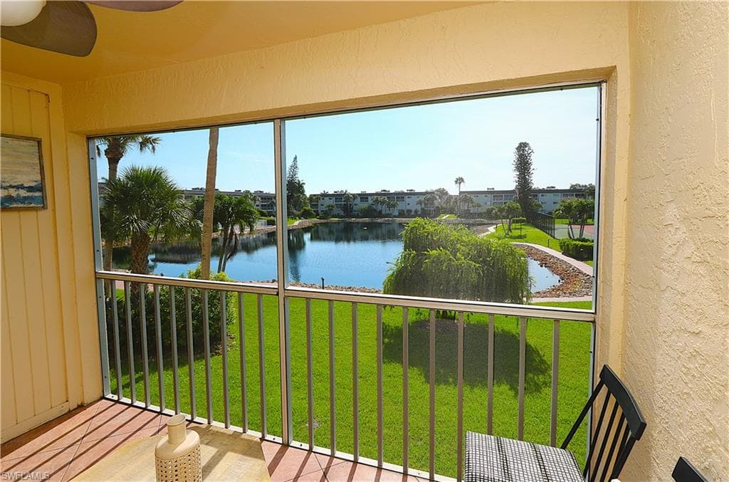 1004 Manatee RD H202-1