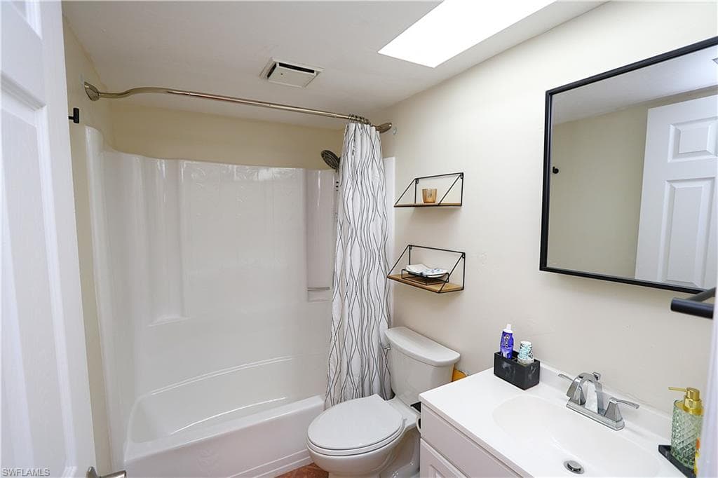 1004 Manatee RD H202-11