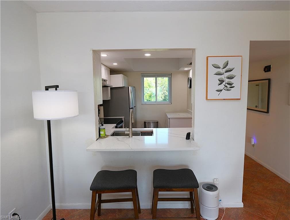 1004 Manatee RD H202-8