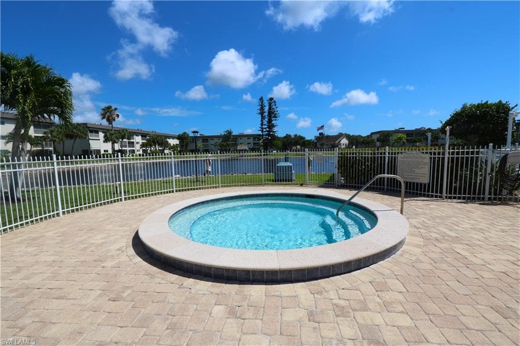 1004 Manatee RD H202-25