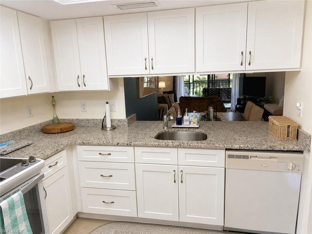 11300 Caravel CIR 203-3