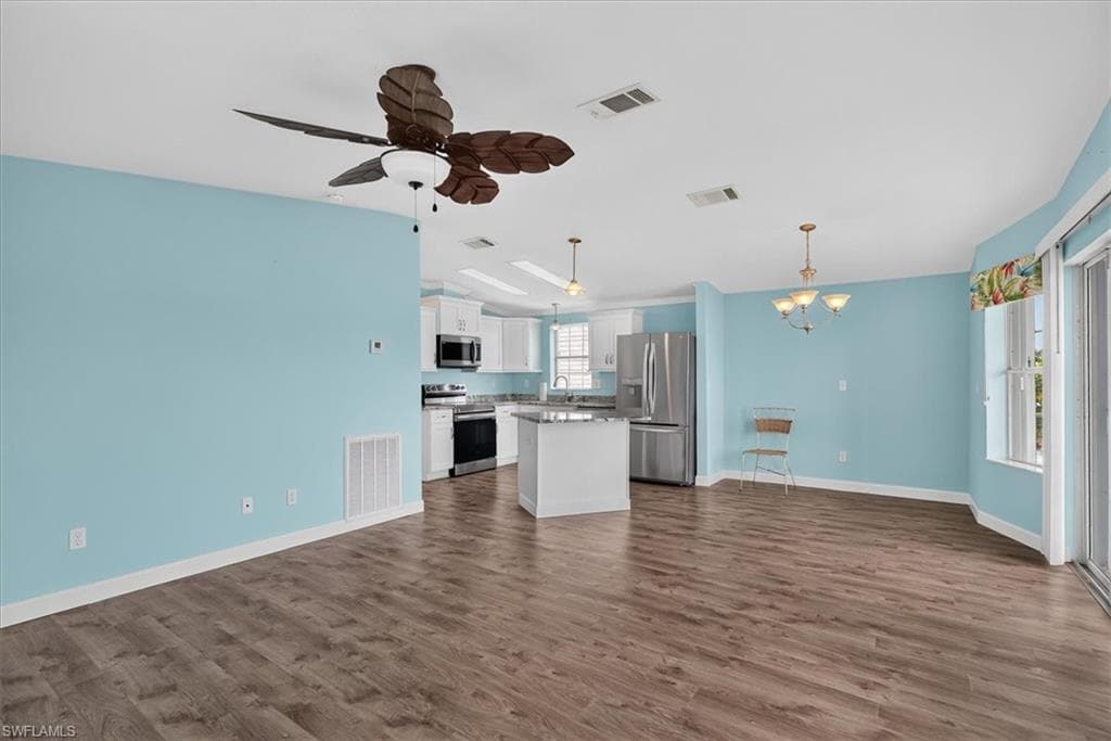 43 Emily LN-38