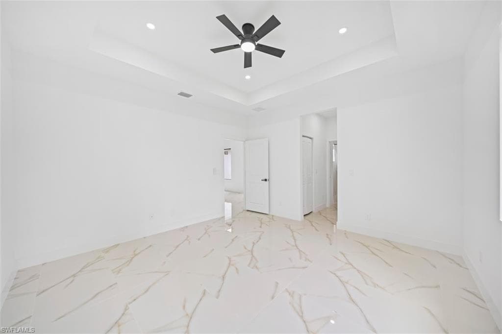 1110 Rush AVE-22