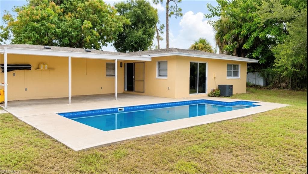1634 Newport CT-1