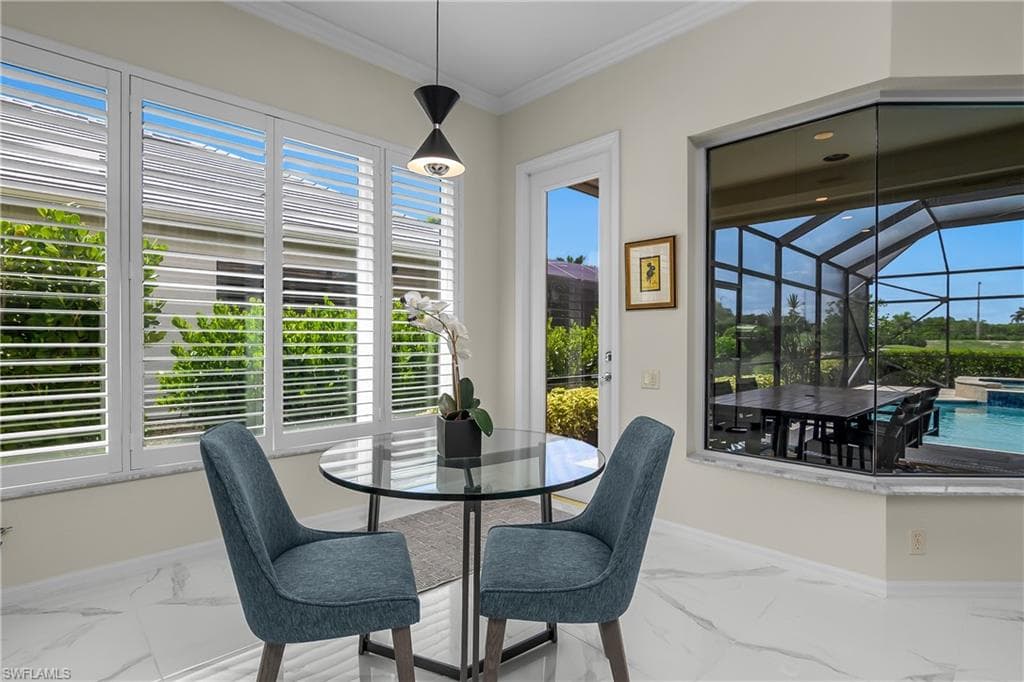 6099 Fairway CT-18
