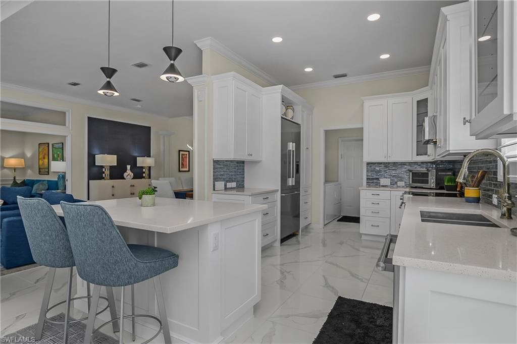 6099 Fairway CT-15