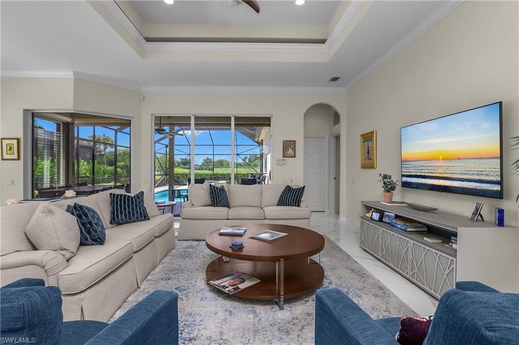6099 Fairway CT-8