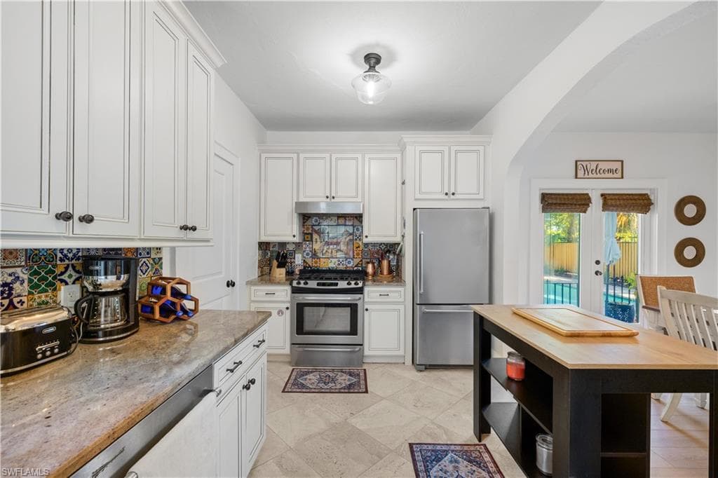 2408 Euclid AVE-10