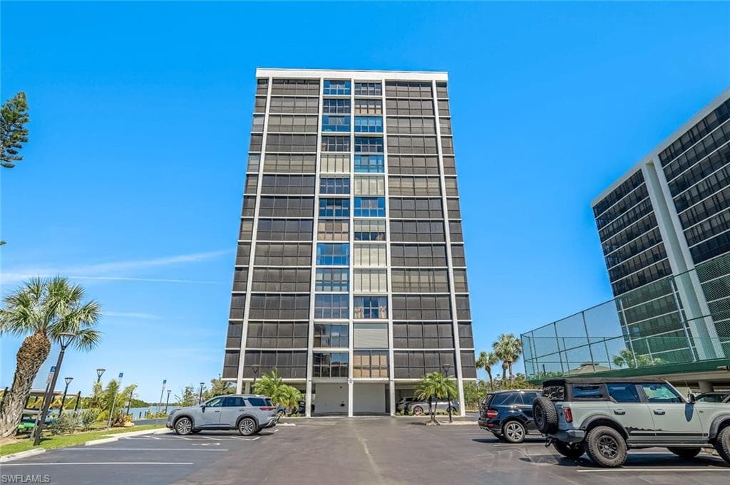 26225 Hickory BLVD 10C-3