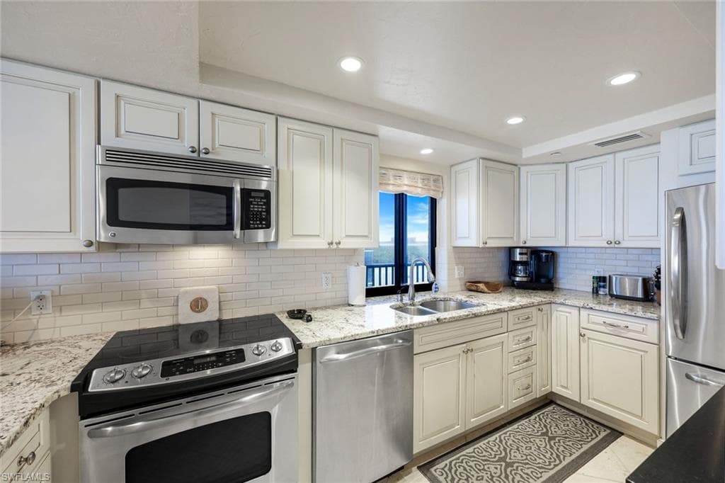 26235 Hickory BLVD 7C-10