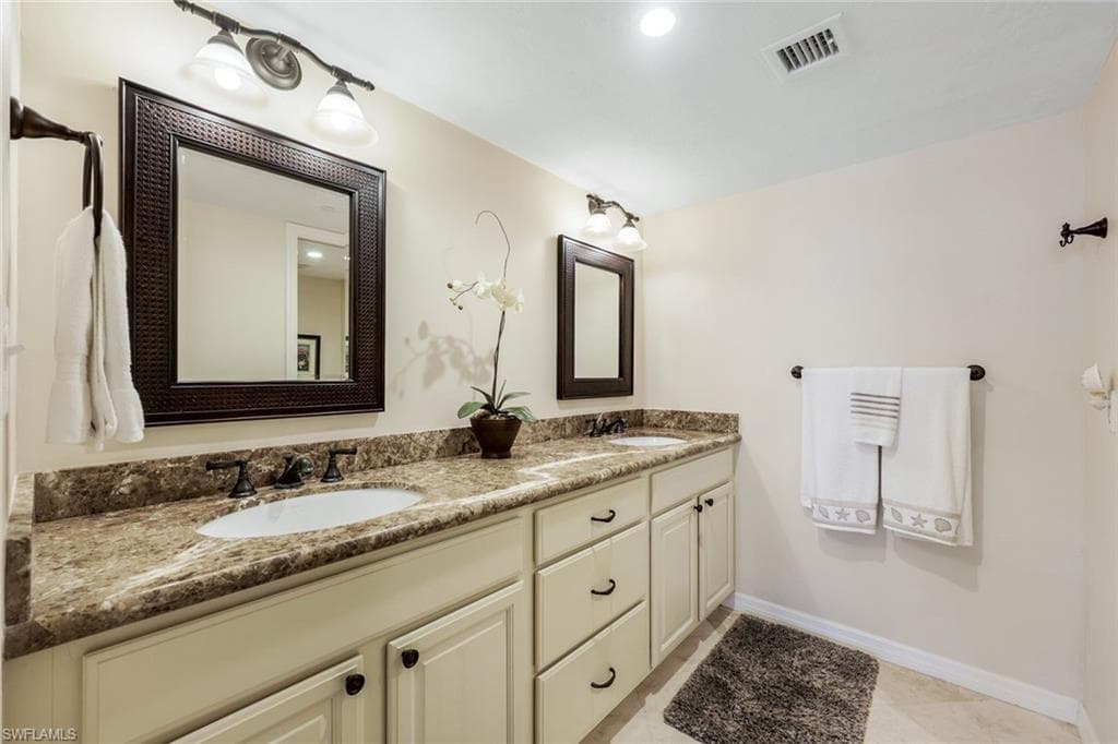 26235 Hickory BLVD 7C-18