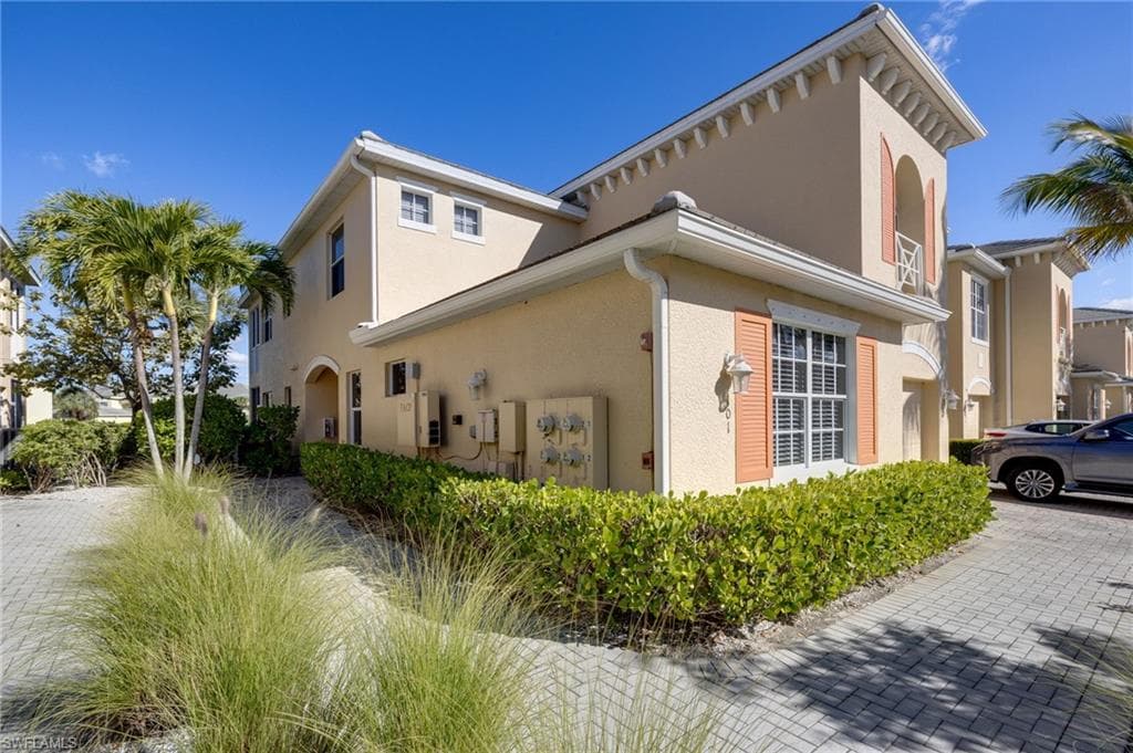 14557 Dolce Vista RD 101-5