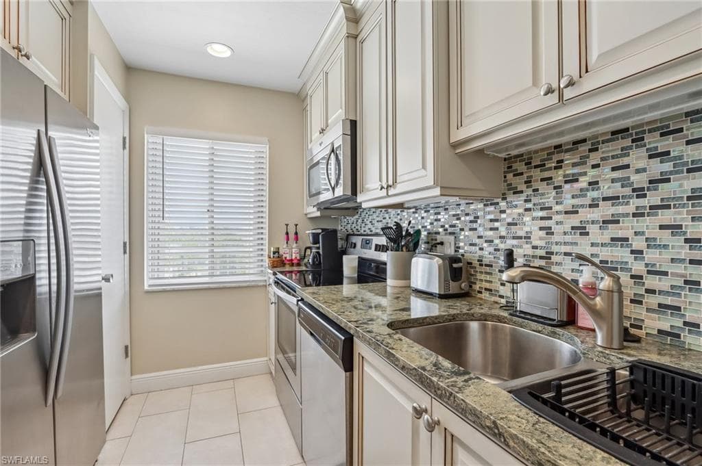 7400 Estero BLVD 315-4