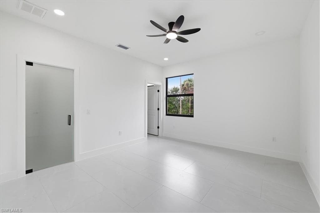 1151 Rachel ST E-24
