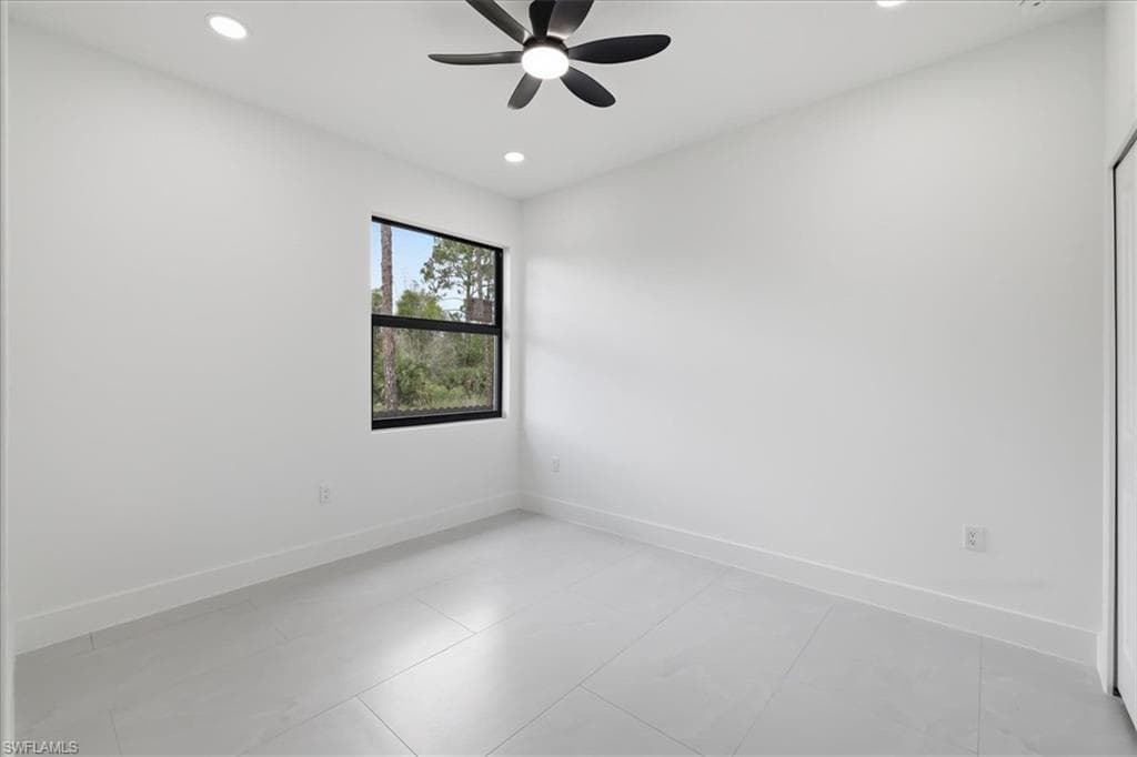 1151 Rachel ST E-30