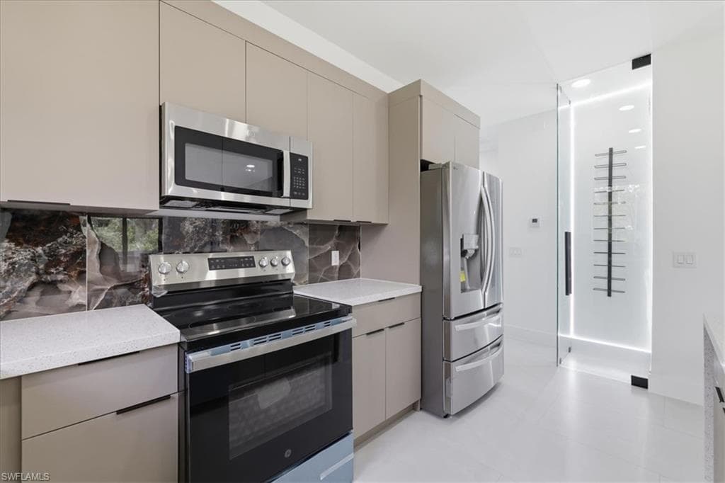 1151 Rachel ST E-34