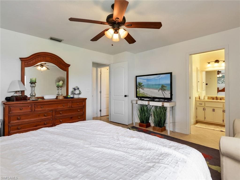 4708 SW 8th PL 205-8