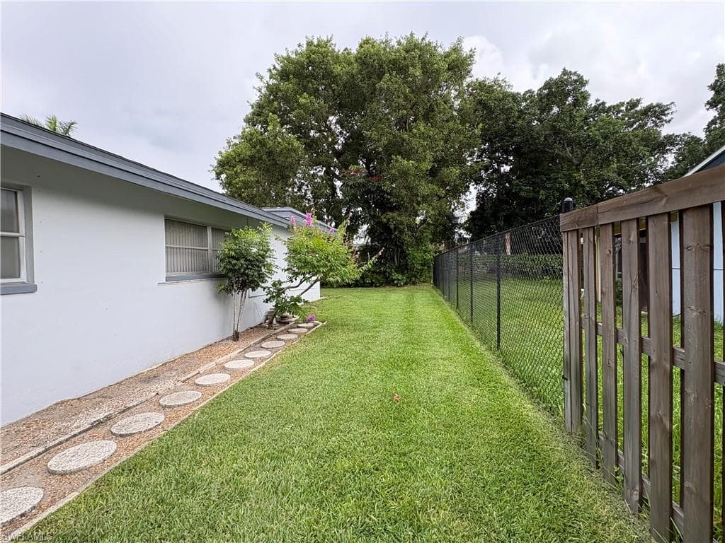 5661 Eichen CIR E-24
