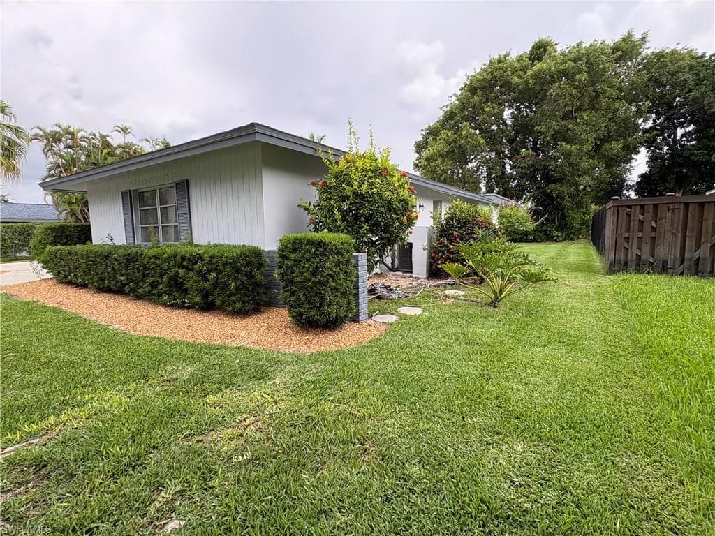 5661 Eichen CIR E-19