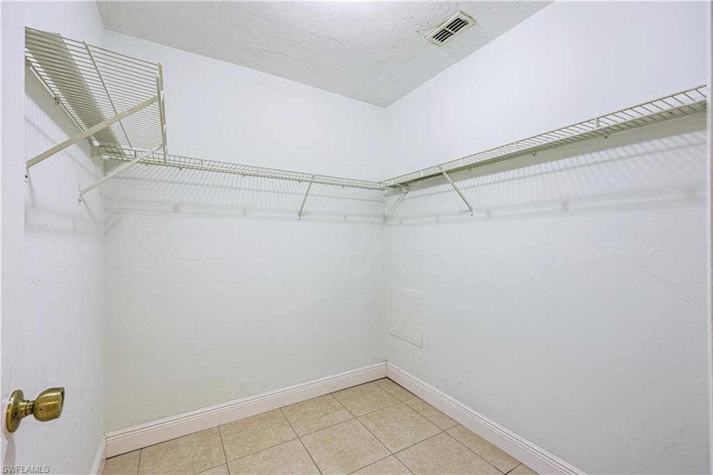 4230 Jack Frost CT 4402-16