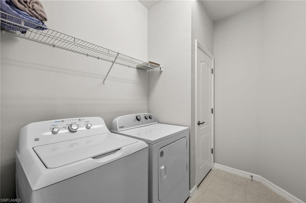 2344 Sheen LN 308-33