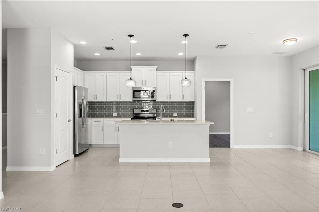 2344 Sheen LN 308-15