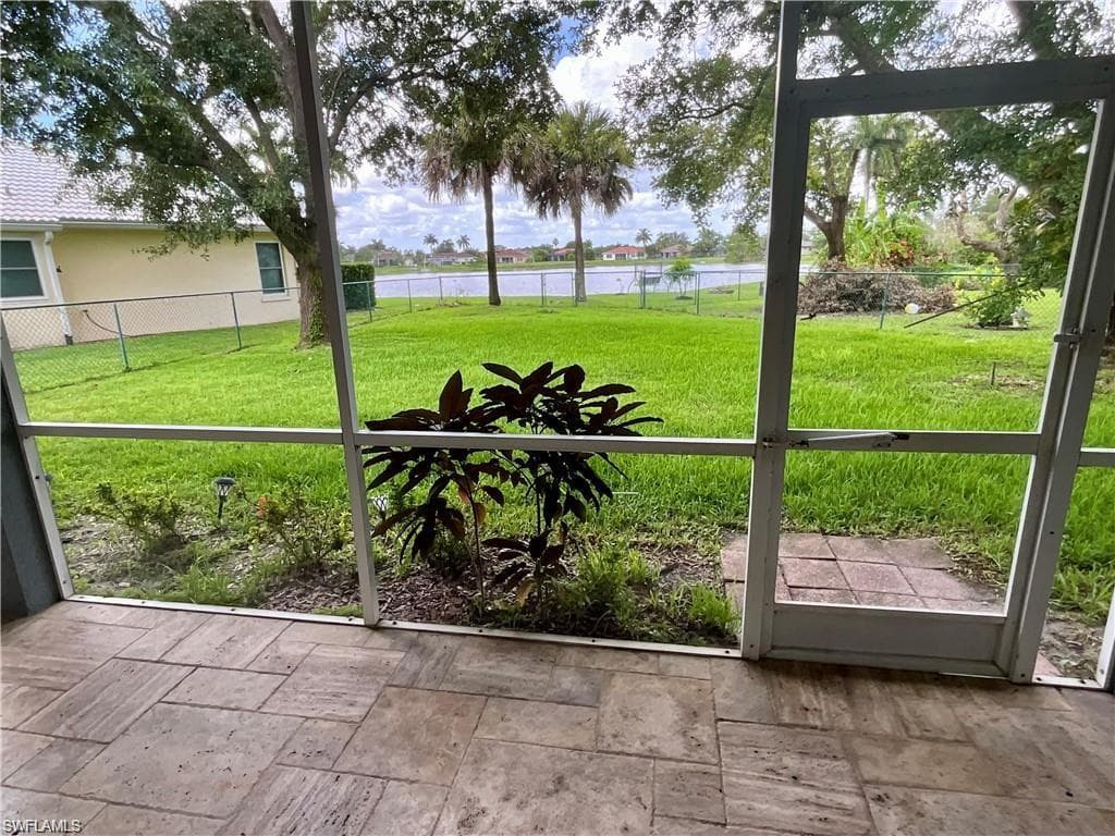 701 Meyer DR-16