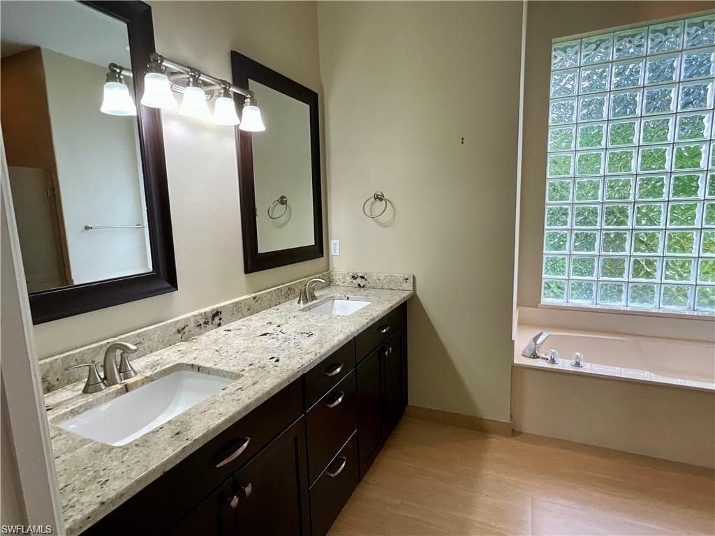 701 Meyer DR-7