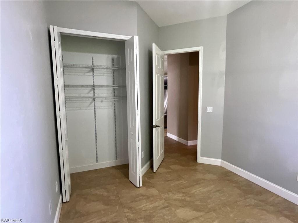 701 Meyer DR-11