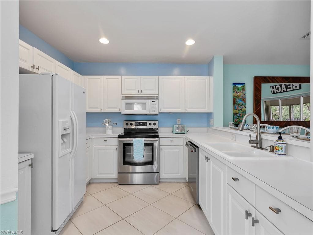 1100 Diamond CIR 1104-14